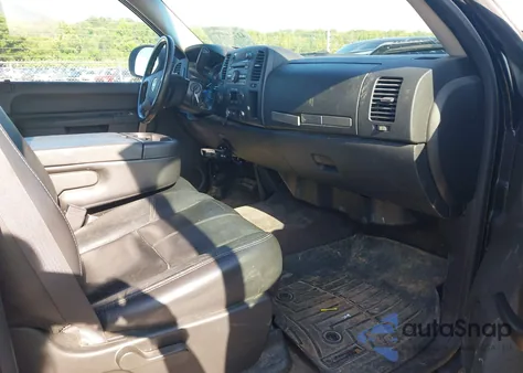 2010 Chevrolet Silverado 1500 Lt z USA, uszkodzony, nr VIN 3GCRKSE30AG261917